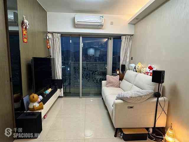 Tai Kok Tsui - Hampton Place 02