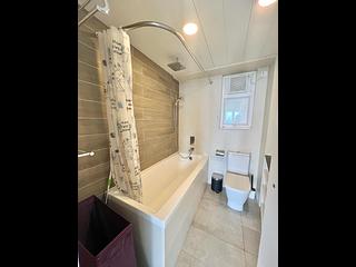 Causeway Bay - Bay View Mansion Block A 09