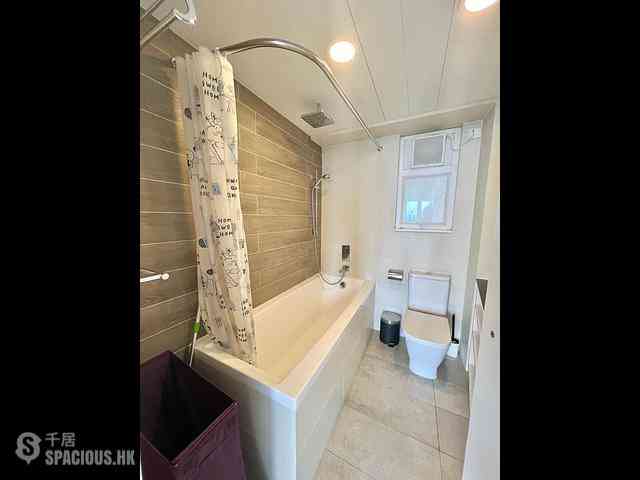 Causeway Bay - Bay View Mansion Block A 09