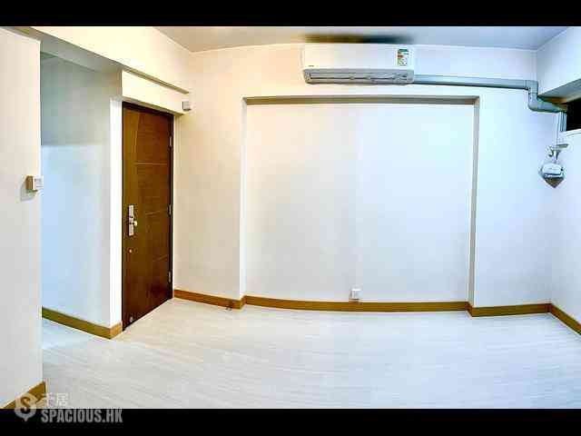 Causeway Bay - Island Building 07