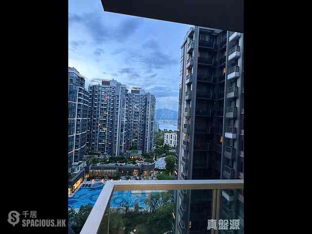 Pak Shek Kok - St Martin 01