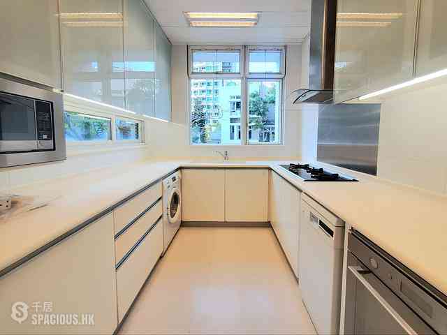 Tung Chung - Coastal Skyline Phase 2 Le Bleu 16