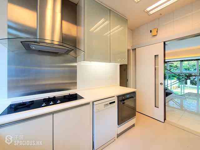 Tung Chung - Coastal Skyline Phase 2 Le Bleu 18