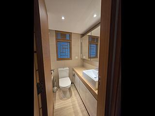 Tai Kok Tsui - Florient Rise Tower 2 07