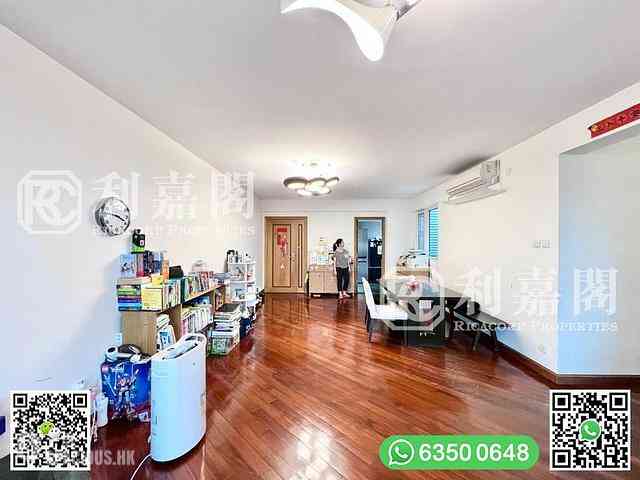 Clear Water Bay - Hillview Court 02