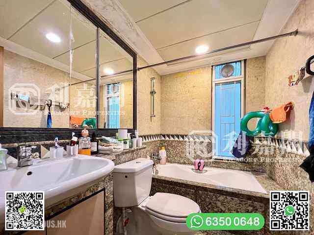Clear Water Bay - Hillview Court 09