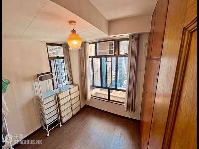 Sai Ying Pun - Western Garden Evergreen Tower (Block 1) 06