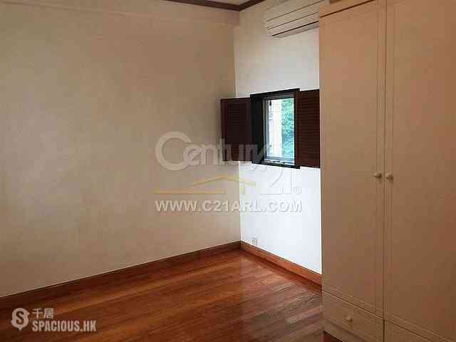 Pok Fu Lam - Baguio Villa Block 26 07