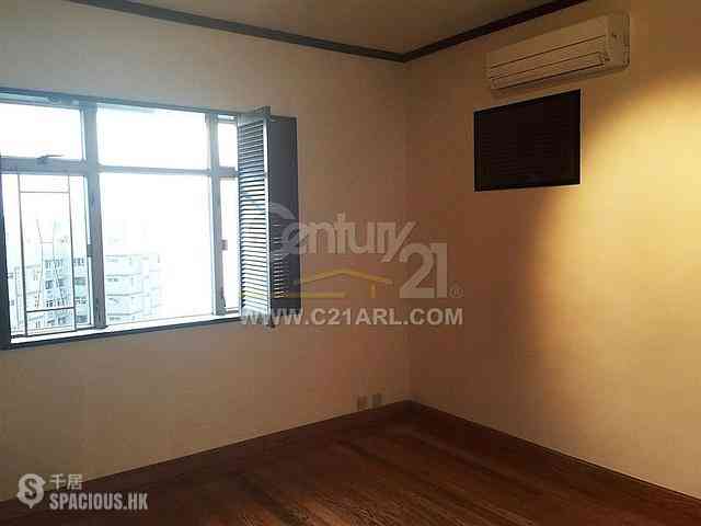 Pok Fu Lam - Baguio Villa Block 26 06