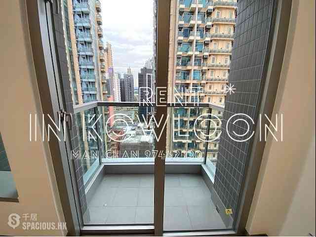 Tai Kok Tsui - L・Living 23 02