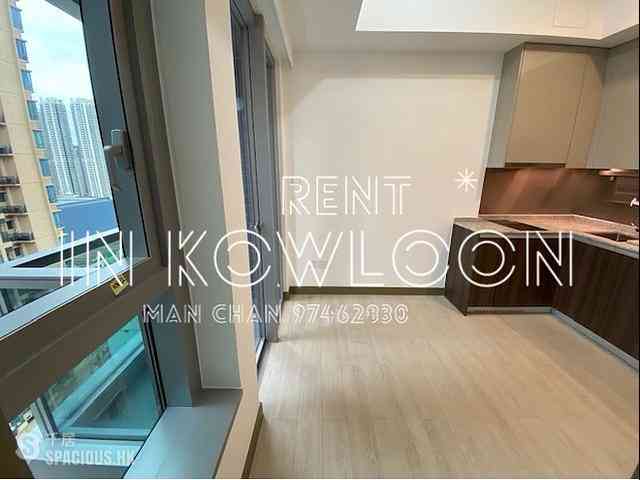 Tai Kok Tsui - L・Living 23 03