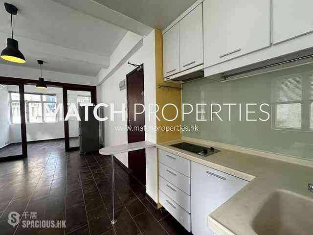 Central - 16, Gough Street 04