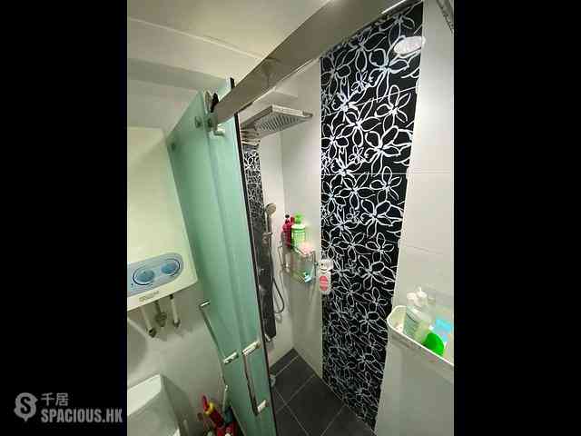Wong Chuk Hang - Grandview Garden Block 1 02