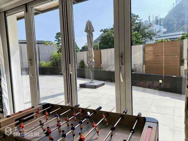 Wong Chuk Hang - Country Villa Block E 12