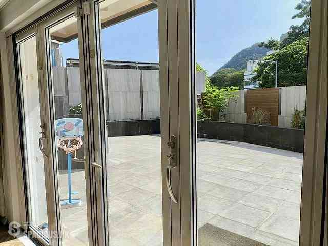 Wong Chuk Hang - Country Villa Block E 13