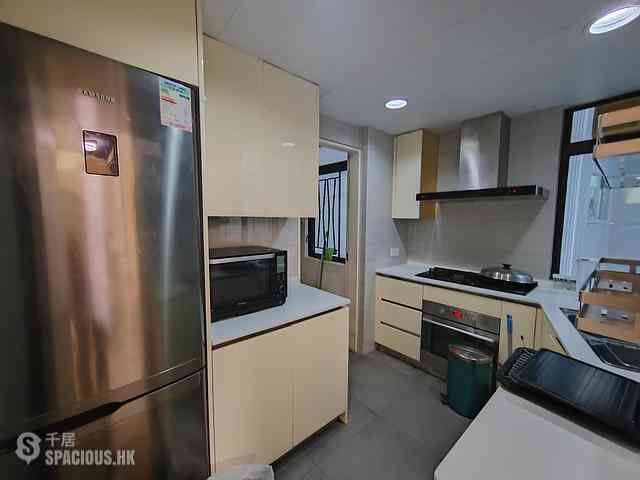 Happy Valley - Ascot Tower 13