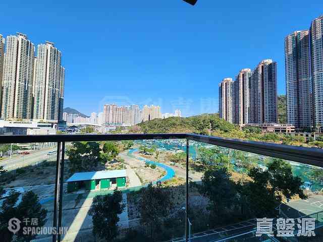 Tseung Kwan O - Savannah Block 1 01