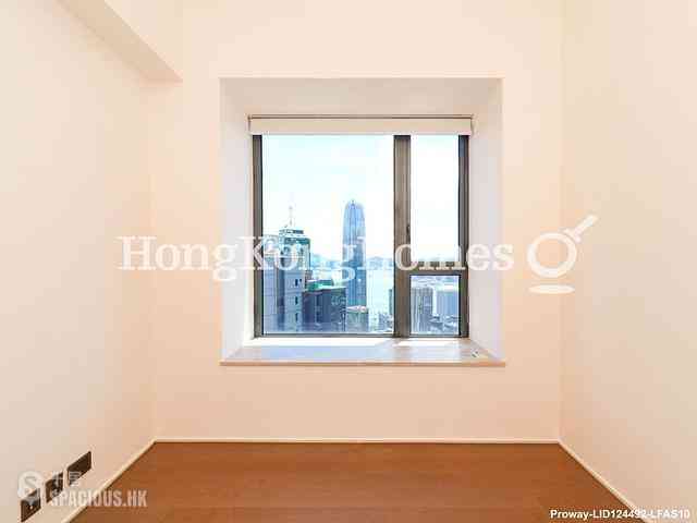 Chung Hom Kok - Scape 08