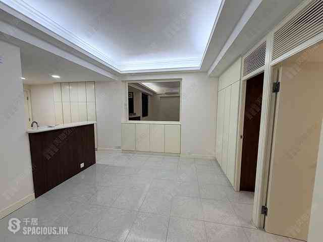 Wan Chai - Ko Wah Building(Go Wah Mansion) 01