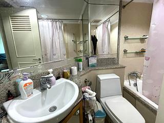 Tung Chung - Caribbean Coast Phase 2 Albany Cove Tower 7 07