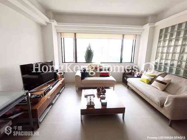 Happy Valley - 2, Wang Tak Street 01