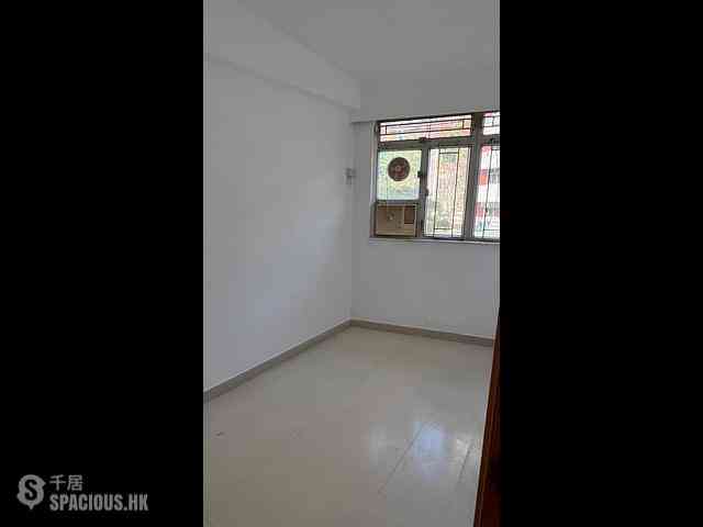 Shau Kei Wan - Kam Wa Building 06