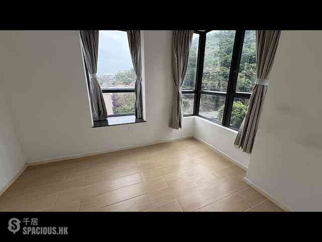 Shau Kei Wan - EAST 17 02