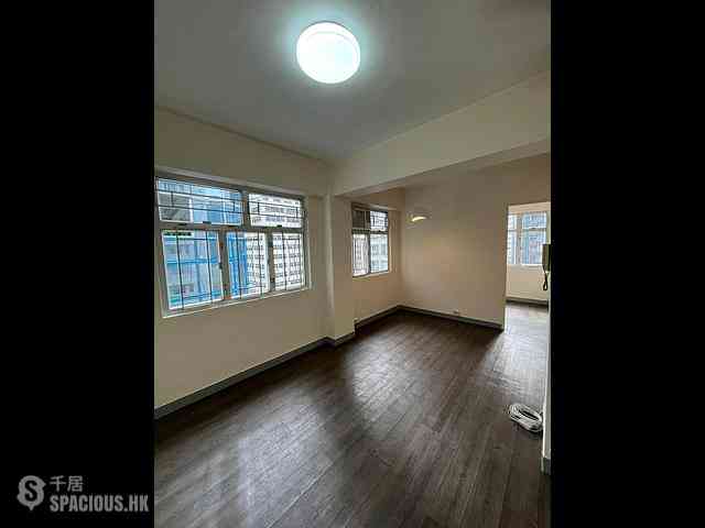 Wan Chai - Kar Yau Building 06