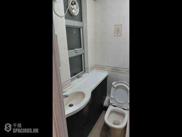 Wan Chai - Pao Woo Mansion 02