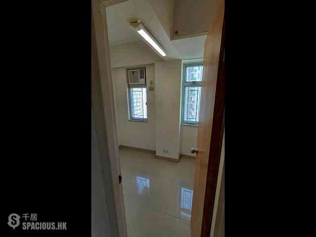 Wan Chai - Pao Woo Mansion 04