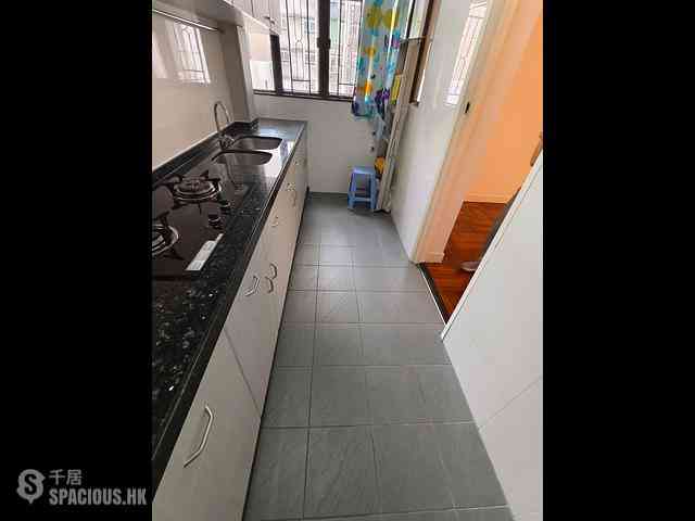 Fortress Hill - Wah Hoi Mansion Block B 01