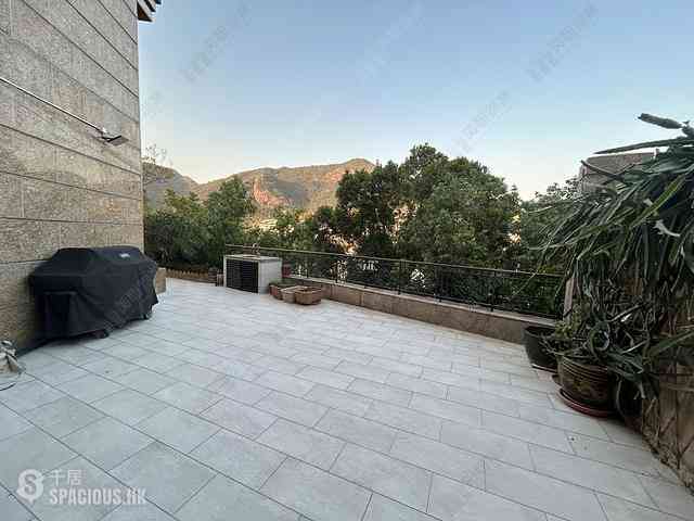 Shouson Hill - Las Pinadas 02