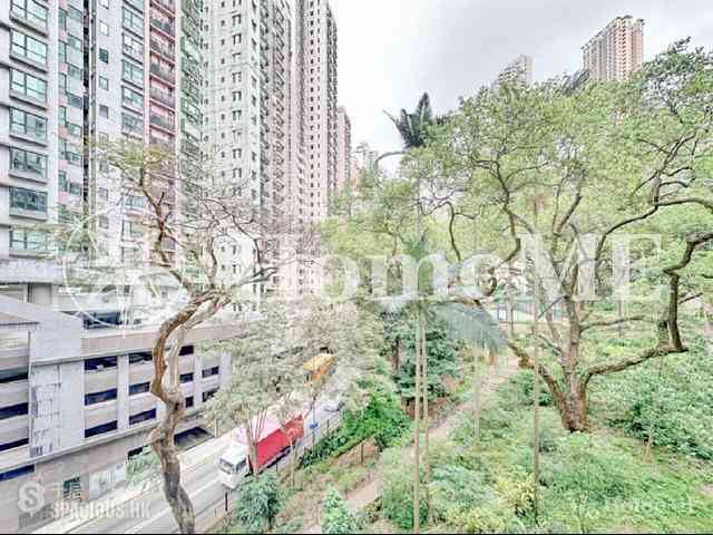 Mid Levels West - Hing Wah Mansion 05
