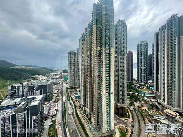 Lohas Park - Manor Hill 03