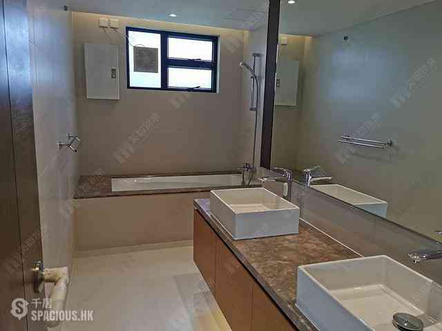 Repulse Bay - Manhattan Tower 12