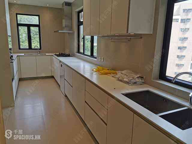 Repulse Bay - Manhattan Tower 13