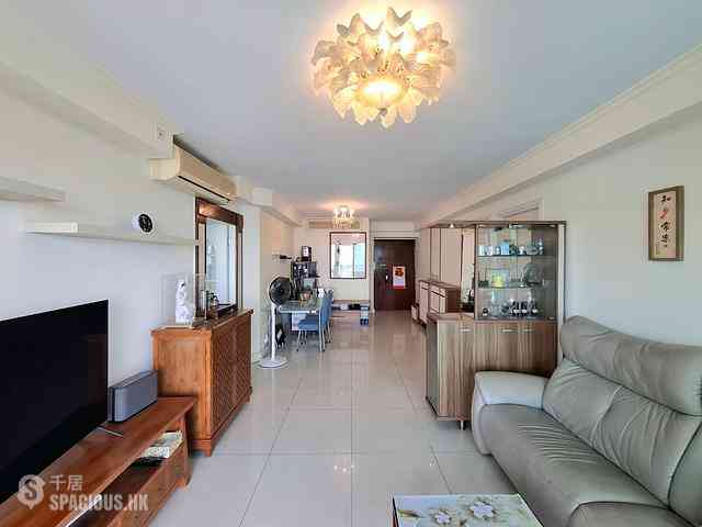 Tung Chung - Caribbean Coast Phase 4 Crystal Cove 01