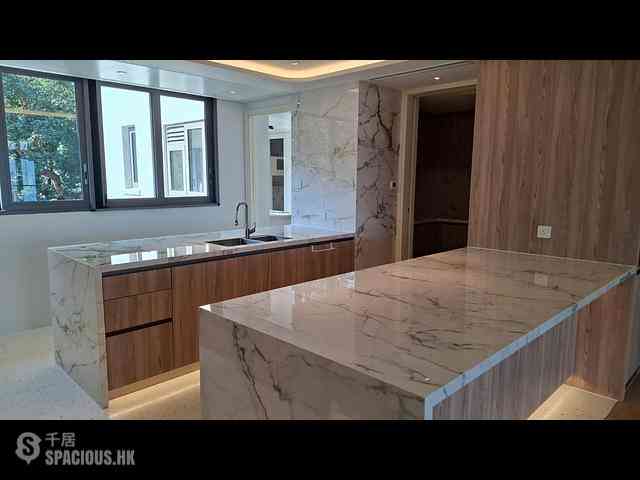 Stubbs Road - Raceview Mansions 02