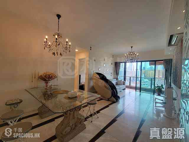 West Kowloon - The Arch Moon Tower (Block 2A) 04