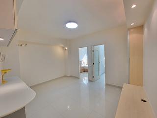 Wan Chai - Kwong Tak Mansion 03