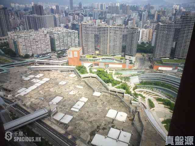 West Kowloon - The Arch Moon Tower (Block 2A) 02