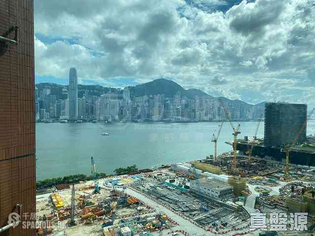 West Kowloon - The Arch Sun Tower (Block 1A) 05