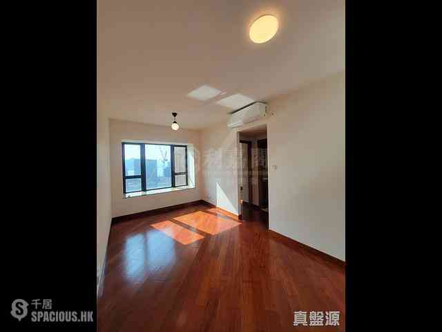 West Kowloon - The Arch Sun Tower (Block 1A) 10
