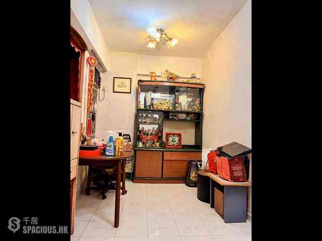 Wan Chai - Sun Kai Mansion 03