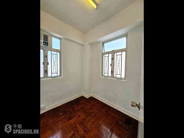 Wan Chai - Kin On House 03