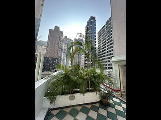 Wan Chai - Kam Tak Mansion 05