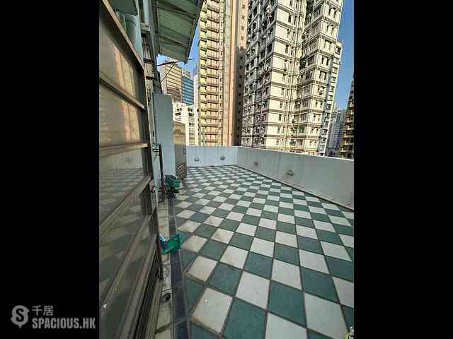 Wan Chai - Kam Tak Mansion 12
