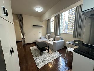 Wan Chai - Kam Tak Mansion 13