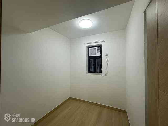 Ho Man Tin - Lee Fung Building 03