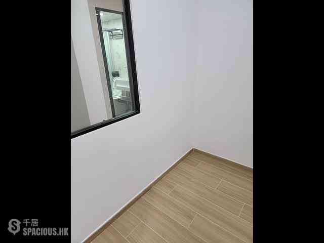 Tsim Sha Tsui - 23A, Lock Road 05
